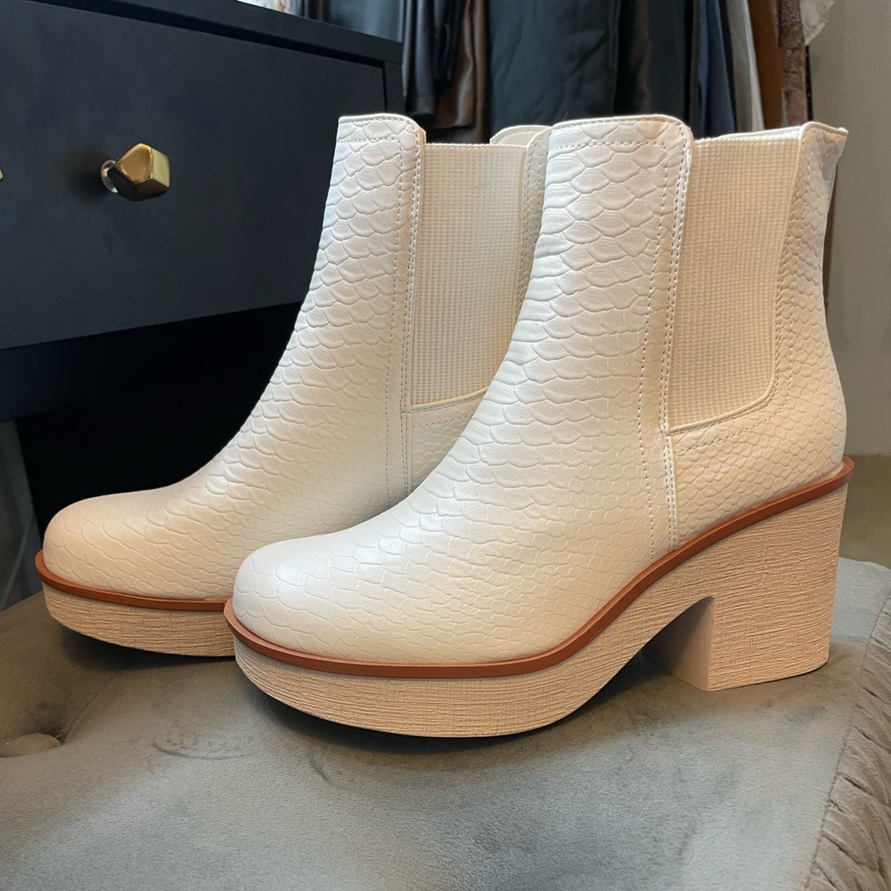 White Pierre Dumas Booties